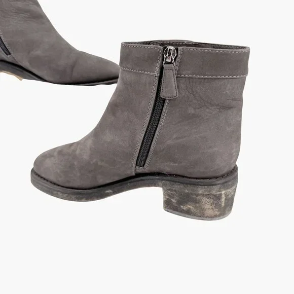 Chanel Turnlock CC Ankle Boots EU 39 US 8-8.5 Gray Suede Low Block Heel Bootie
